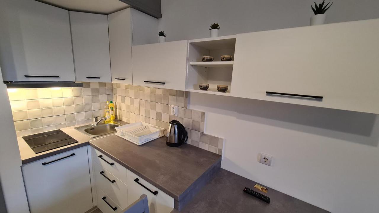 Gyulai-Fuerdo-Apartman Ii. 외부 사진