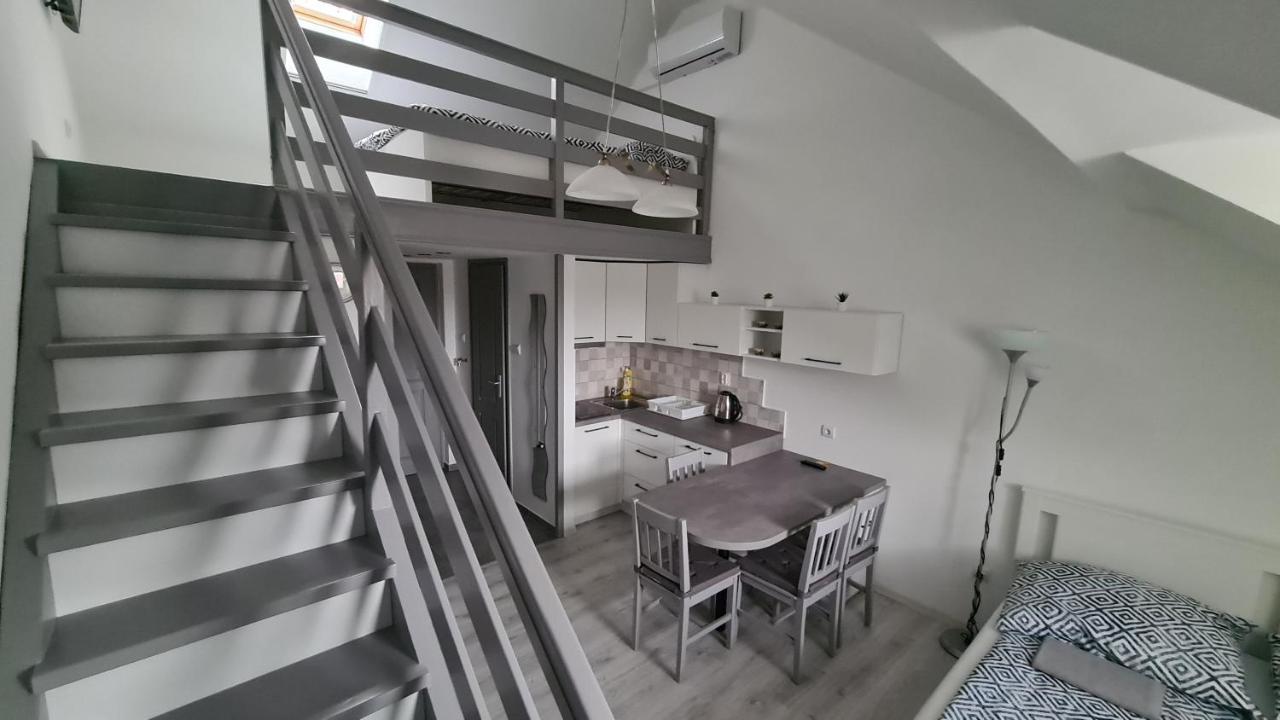 Gyulai-Fuerdo-Apartman Ii. 외부 사진