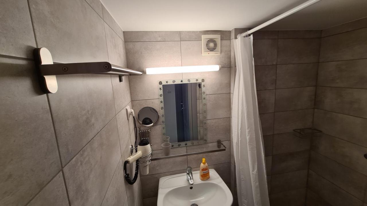 Gyulai-Fuerdo-Apartman Ii. 외부 사진